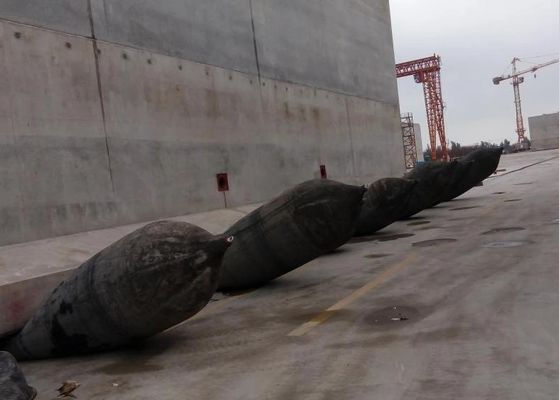 Kwaliteit 1.0 X 15 Marine Launching Airbag Salvage Pontoon Rubberluchtkussen fabriek