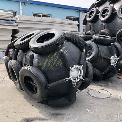 Kwaliteit Het Type van STS Yokohama Zwarte Pneumatische het Drijvende Dokbumpers van het Natuurrubberstootkussen fabriek