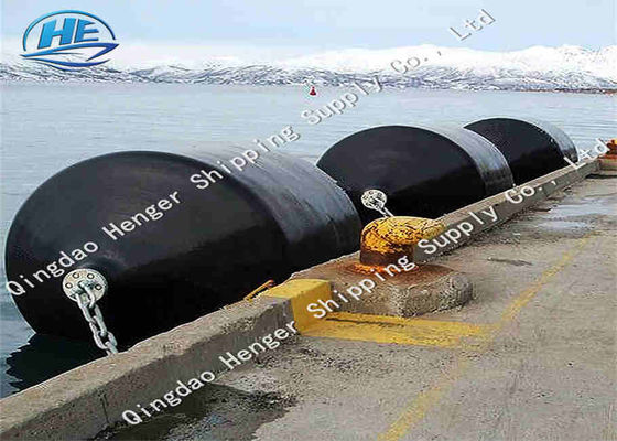 Kwaliteit Hoog - Deklaag van Polyurea van dichtheids de Schuim Gevulde die Stootkussens in Kleur wordt aangepast fabriek