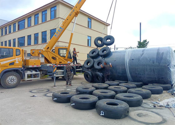 Kwaliteit Kleurrijke Polyurethane Eva Fender / schuim gevulde Fender met warm gegalvaniseerde ketens en flens fabriek