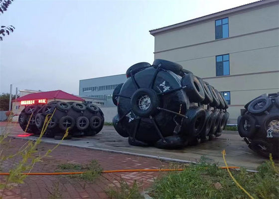 Kwaliteit Het drijvende Schuim Gevulde stootkussen van EVA met stevige stootkussen van Eva van de kettingsband het zwarte fabriek