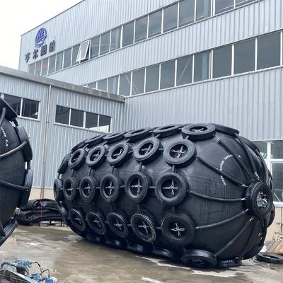 Kwaliteit ISO17357-gecertificeerde BV CCS pneumatische rubberfender met een interne druk van 50 Kpa tot 80 Kpa voor de bescherming van schepen op zee fabriek