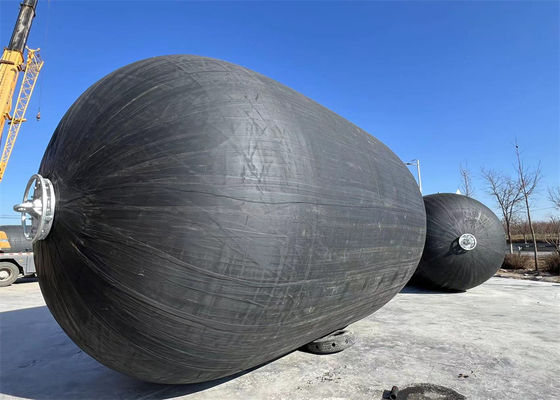 Kwaliteit Hoge druk zware marine pneumatische fender gemakkelijk te installeren zwart rubber fabriek