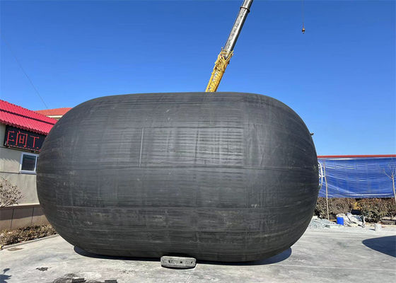 Kwaliteit Floating marine fender Yokohama pneumatische natuurrubber fender met kettingnet fabriek