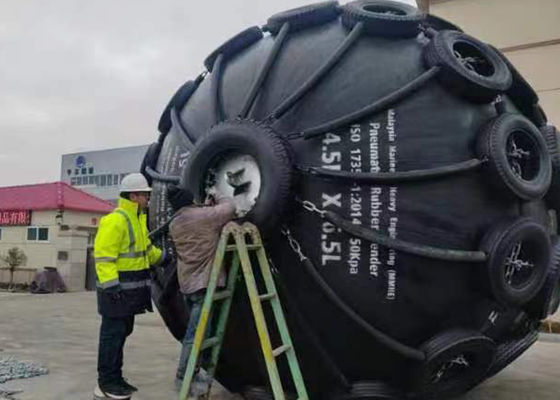 Kwaliteit SGS-certificaat 50Kpa 80Kpa Yokohama-type rubberen pneumatische fender fabriek