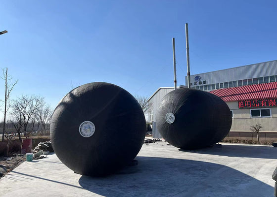 Kwaliteit SGS-certificaat 50Kpa 80Kpa Yokohama-type rubberen pneumatische fender fabriek