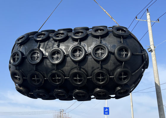 Kwaliteit 6 to 12 Years Design Life Pneumatic Marine Fender with 50kPa/80kPa Working Pressure for Ship-to-ship and Ship-to-dock Protection fabriek