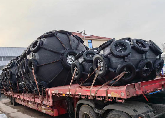 Kwaliteit ISO17357 Drijvende scheepsbanden en kettingnetten pneumatische rubberen schutter fabriek