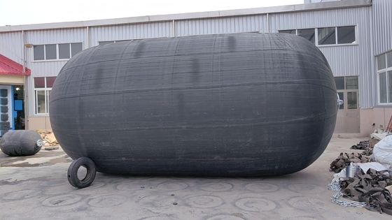 Kwaliteit Maritieme drijvende fender Yokohama Type Pneumatische natuurrubber zwarte fender fabriek