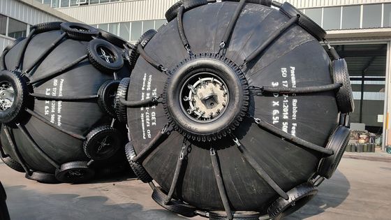 Kwaliteit ISO 17357 Vloeiende pneumatische rubberfender voor zeevaartuigen fabriek