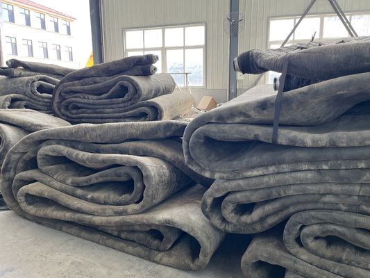 Kwaliteit Soepele en veilige lancering van schepen met marine airbags met nylon rubber binnenmateriaal, lengte 5m-24m fabriek