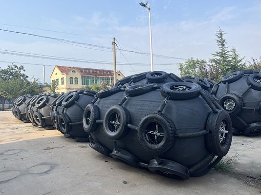 Kwaliteit ISO 17357 Vloeiende pneumatische rubberfender voor zeevaartuigen fabriek