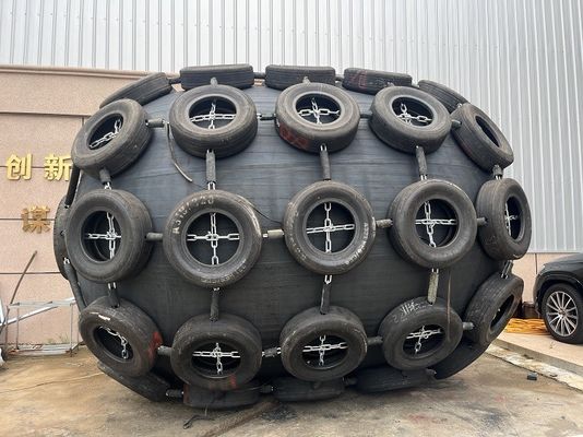 Kwaliteit ISO17357 gecertificeerde pneumatische rubberfender, 50/80Kpa druk voor bescherming van de zee fabriek