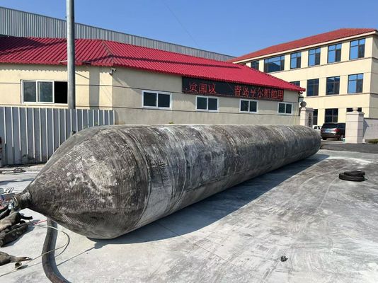 Kwaliteit Inflatable Barge Docking Airbag Pressure Range 0.2-0.4Mpa Provide Safe Protection During Barge Mooring Docking fabriek