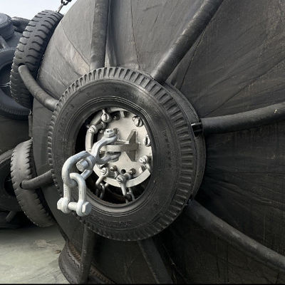 Kwaliteit ISO 17357 Certified Natural Rubber Pneumatic Fender with 50Kpa Working Pressure for Marine Safety fabriek