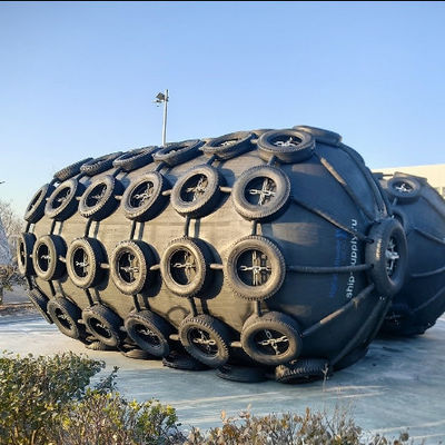 Kwaliteit Op maat gemaakte pneumatische rubber fender Yokohama Essential Marine Supply fabriek