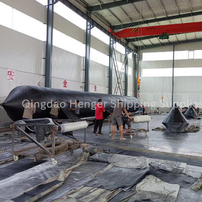 Kwaliteit Zwarte luchtzakken van maritiem rubber Veiligheid Effectieve groene bescherming van het milieu fabriek