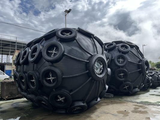 Kwaliteit Installatiemethode voor ketting- en PP-touw pneumatische rubberen fender 50Kpa hoge duurzaamheid fabriek