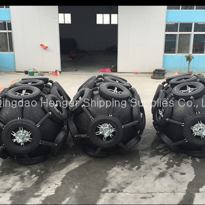 Kwaliteit Yokohama Net-Type Drijvende Pneumatische Marine Rubber Stootwillen 50/80kpa Kettingbandnet Schip-naar-Schip / Haven ISO 17357 Alle Kleuren fabriek