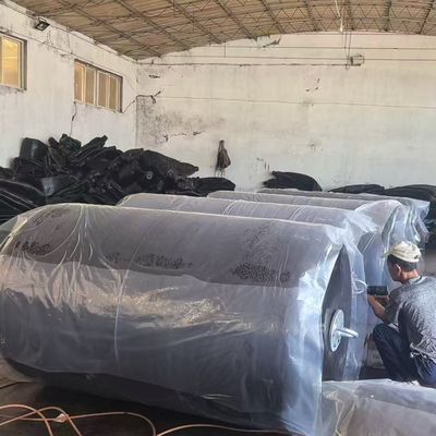 Kwaliteit EVA-schuim gevulde trommelfenders voor zeeschepen fabriek