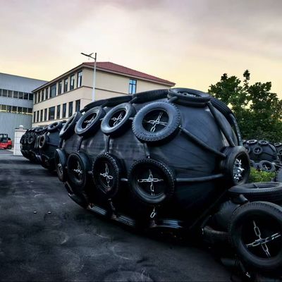 Kwaliteit ISO17357 Pneumatische Rubberen Fender voor Marine Botsingsbescherming fabriek