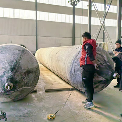 Kwaliteit Marine rubber airbag met geïntegreerde opblaasbuisverbinding voor snelle luchttoevoer in 0,8-3 M diameter en 4-25 M lengte fabriek