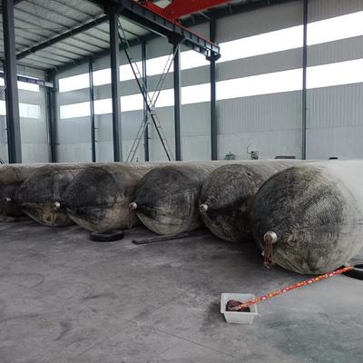Kwaliteit Marine rubber airbag met geïntegreerde opblaasbuisverbinding voor snelle luchttoevoer in 0,8-3 M diameter en 4-25 M lengte fabriek