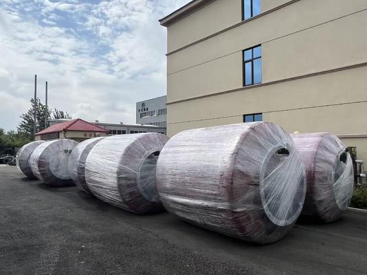 Kwaliteit CCS Standard Floating Foam Fender Meer dan 15 jaar verwachte levensduur voor langdurige bescherming fabriek