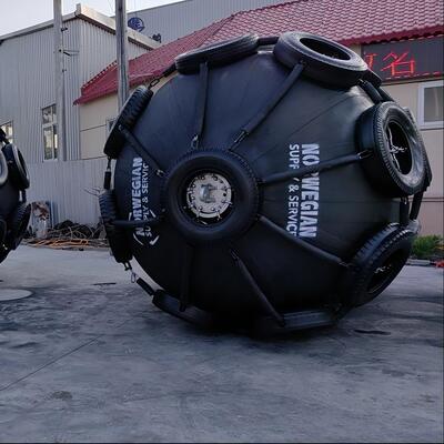 Kwaliteit Net Type Pneumatic Rubber Fender Diameter 0.5m To 4.5m Marine Fender System Designed To Provide Superior Dock Protection fabriek