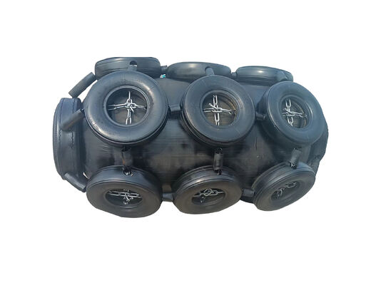 Kwaliteit Natuurrubber Pneumatische Rubberen Stootwillen Anti-botsing Type Rolbescherming voor het waarborgen van de impactbescherming op zee en 2 Perioden fabriek