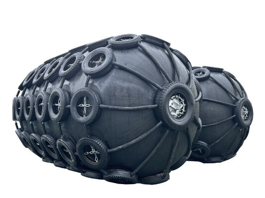 Kwaliteit Two-year Warranty Pneumatic Rubber Fender 1.5*3M For Vessel Berthing Anti-Collision fabriek