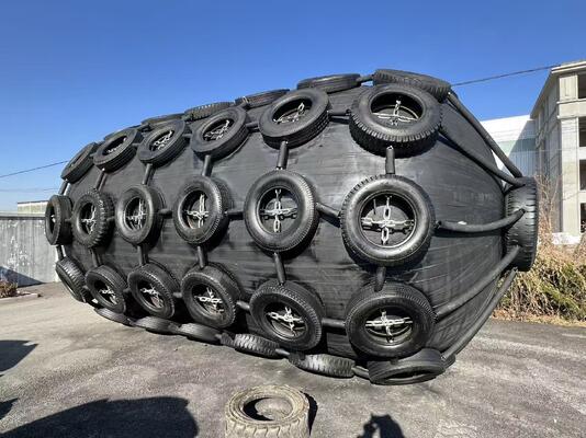 Kwaliteit Natural Rubber ISO Certified Pneumatic Rubber Fender with 50Kpa/80kpa Working Pressure for Marine Anti-Collision fabriek