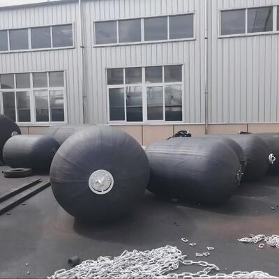 Kwaliteit Pneumatic Rubber Fender For Marine Service fabriek
