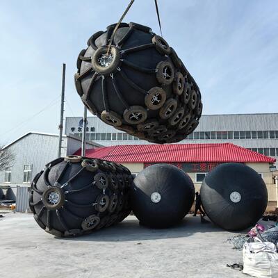 Kwaliteit Diameter van 0,5 m tot 4,5 m pneumatisch rubberen spatbord fabriek