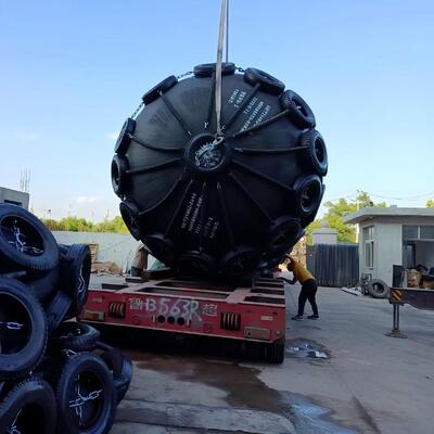 Kwaliteit Excellent Performance Yokohama Fenders Built To ISO 17357 Standards Delivering Enhanced Impact Resistance OEM fabriek