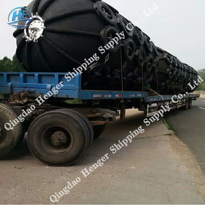 Kwaliteit De lichtgewicht Zwarte Pneumatische Rubber van de het Stootkussen Grote Energie van het Stootkussen Rubberdok Snelle Installatie fabriek