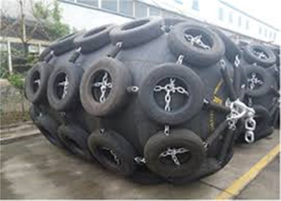 Kwaliteit Marine Diameter 4.5m het Pneumatische Rubberstootkussen van 80kPa fabriek