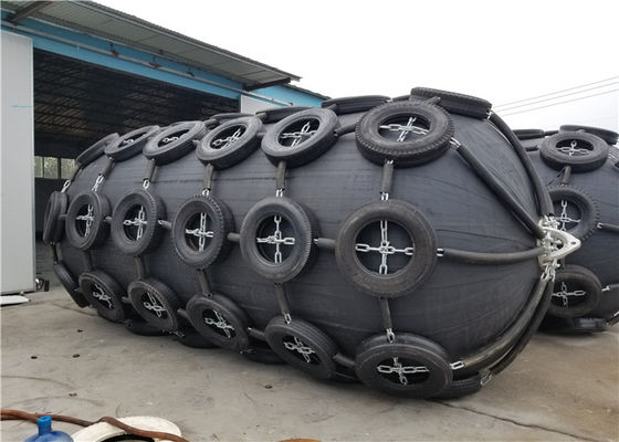 Kwaliteit Marine Diameter 4.5m het Pneumatische Rubberstootkussen van 80kPa fabriek