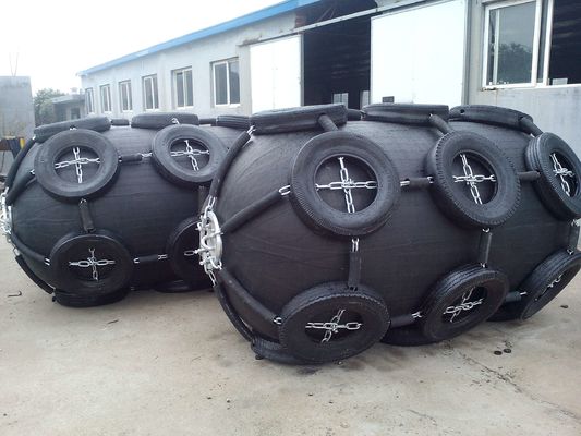 Kwaliteit Natuurrubber die Opblaasbare Marine Fender Pneumatic Type Fenders Yokohama drijven fabriek
