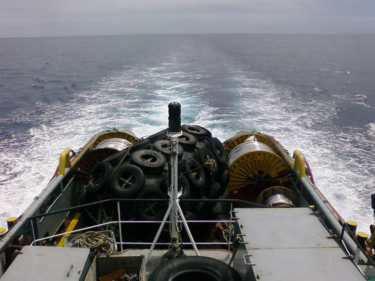 Kwaliteit 50kpa het onderzeese Slingertype Pneumatische Rubberstootkussen van Stootkussenyokohama voor Schip het Aanleggen fabriek