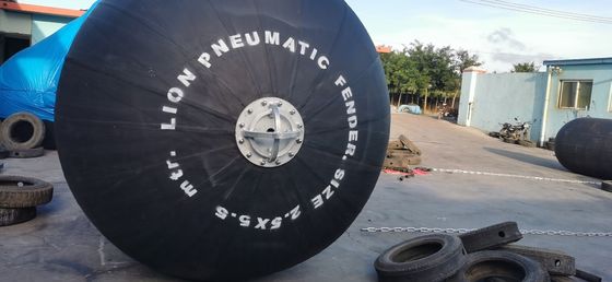 Kwaliteit Boot Pneumatische Rubberstootkussens met Band en Ketting fabriek