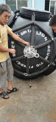 Kwaliteit Yokohamatype Stootkussens 0.5m3.3m van Marine Rubber Fender Marine Pier Diameter fabriek