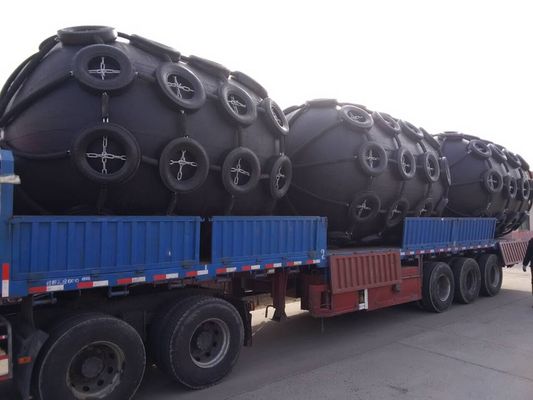Kwaliteit Kabelnetten die Pneumatisch Rubber het Type van Stootkussens Pneumatisch Marine Fender D Stootkussen drijven fabriek
