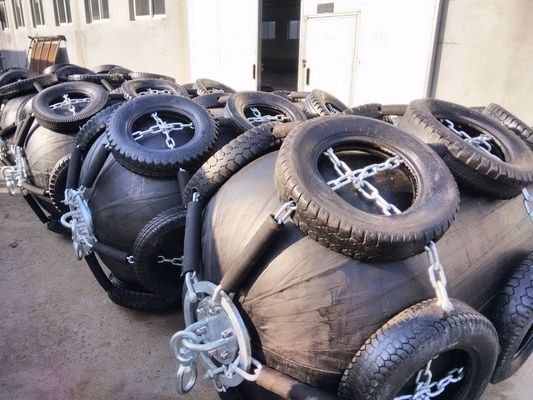 Kwaliteit Het opblaasbare Drijven Yokohama Pneumatische Netto Marine Rubber Fender With Chain fabriek