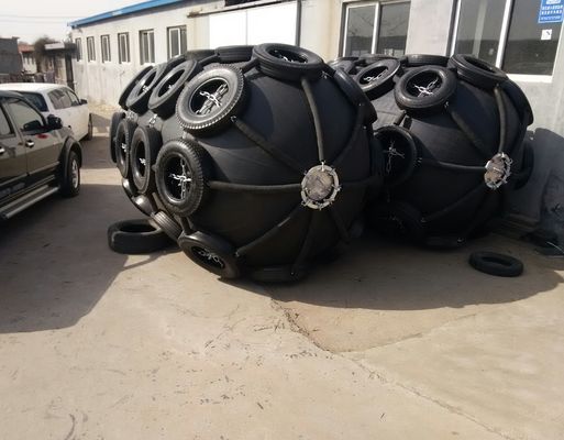 Kwaliteit De rubbermat with rope net pneumatic-Pneumatische Rubberstootkussens van het Bootstootkussen fabriek