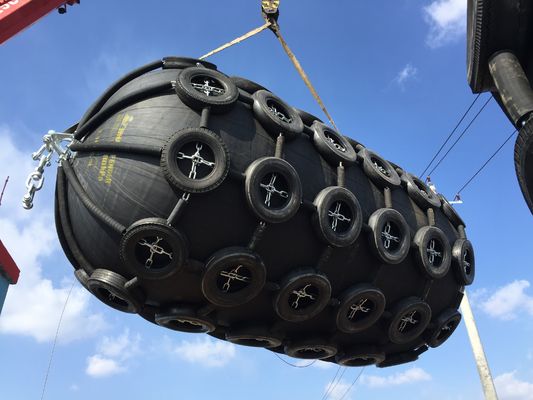Kwaliteit Geribbelde de Hoekbumpers van Yokohama Marine Rubber Fender Marine Dock fabriek