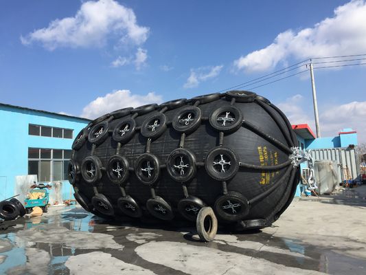 Kwaliteit De uitrusting van zeeschepenyokohama van het Yokohama het Pneumatische Pneumatische Rubberstootkussen van Geribbelde Stootkussen fabriek