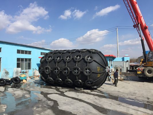 Kwaliteit De uitrusting van zeeschepenyokohama van het Yokohama het Pneumatische Pneumatische Rubberstootkussen van Geribbelde Stootkussen fabriek