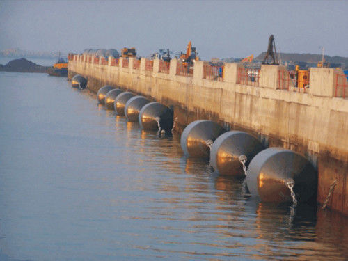 Kwaliteit Custom Manufacturing Foam Filled Fender with ISO17357 Standard and 12 Months Shelf Life fabriek