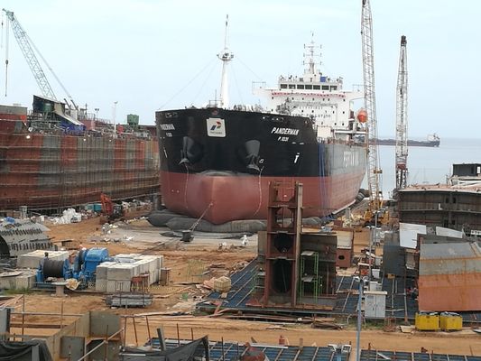 Kwaliteit Rubberluchtkussen 0.8*15m van het hoge drukschip 5-14 Lagen fabriek